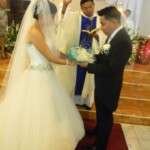 Fr.-José-María-blessing-a-couple-in-their-wedding.-Nuestra-Señora-del-Carmen-Mission