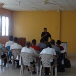 Fr.-Victor-Henández-giving-formation-to-the-Delegates-of-the-Word-of-the-Lord.-Santa-Rosa-de-Lima-Mission.-Mezapa