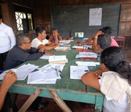 2025 Peru - The technology's benefits allow some invited facilitators to lead biblical formation from afar. Video playing in background.