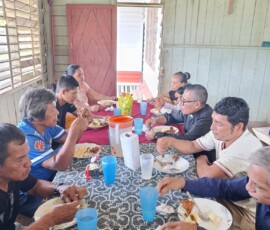 2025 Peru - Community leader in a formation meeting.